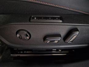 CUPRA Formentor VZ 2.0 TSI 310 PS DSG 4Drive thumbnail
