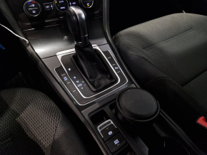 VW Noul Golf Comfortline 1.0 TSI DSG thumbnail