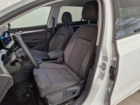 VW Noul Golf Var. Life mildHy.1.5 eTSI DSG thumbnail