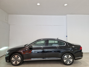 VW Noul Passat GTE - Plug In Hybrid 1.4TSI thumbnail