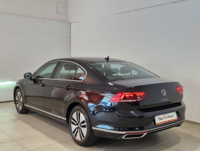 VW Noul Passat GTE - Plug In Hybrid 1.4TSI thumbnail