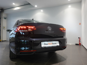 VW Passat Comfortline 2.0 TDI DSG thumbnail