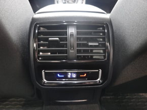 VW Passat Comfortline 2.0 TDI DSG thumbnail