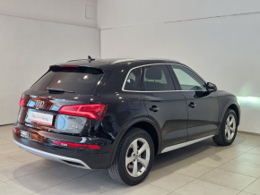 Audi Q5 Sport 2.0 TDI quattro thumbnail