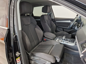 Audi Q5 Sport 2.0 TDI quattro thumbnail