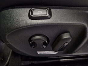 VW Noul Passat Elegance 2.0 TDI DSG TD thumbnail