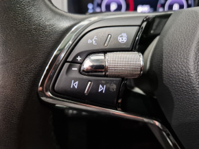Škoda KAROQ AMBITION 2.0 TDI 4x4 DSG thumbnail