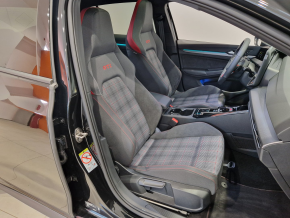 VW Noul Golf GTI TD thumbnail
