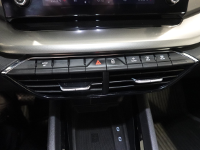 Škoda Octavia Ambition 2.0 TDI DSG thumbnail
