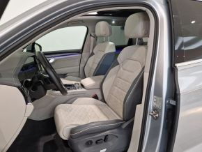 VW Touareg Elegance V6 TDI TD thumbnail