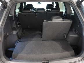 VW Tiguan Allspace R-Line TSI 4MOTION DSG thumbnail