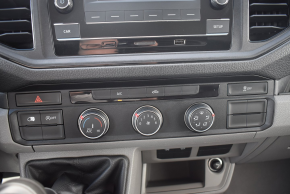 VW Crafter 3.5 Furgon L3H3 FWD 103kW thumbnail