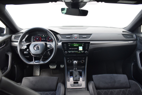 Škoda Superb Combi SportLine TDI 4x4 DSG thumbnail