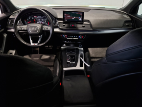 Audi Q5 Sport 2.0 TDI quattro thumbnail