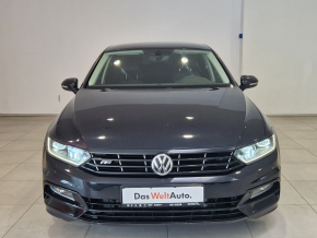 VW Passat Highline 2.0  biTDI 4Mot DSG TD thumbnail