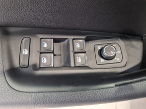 VW Passat Highline 2.0  biTDI 4Mot DSG TD thumbnail