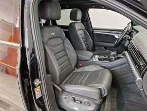VW Touareg TDI 4MOTION thumbnail