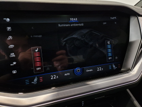 VW Touareg TDI 4MOTION thumbnail