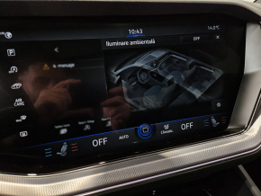 VW Touareg TDI 4MOTION thumbnail