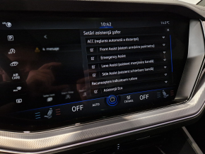 VW Touareg TDI 4MOTION thumbnail