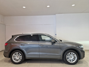 VW Noul Touareg Elegance V6 TDI thumbnail