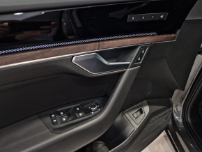 VW Noul Touareg Elegance V6 TDI thumbnail