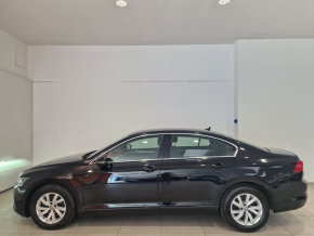VW Passat Business TDI thumbnail