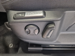 VW Passat Business TDI thumbnail