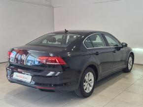 VW Passat Business TDI thumbnail