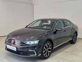 VW Noul Passat GTE - Plug In Hybrid 1.4TSI thumbnail