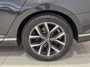 VW Noul Passat GTE - Plug In Hybrid 1.4TSI thumbnail