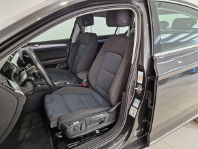 VW Noul Passat GTE - Plug In Hybrid 1.4TSI thumbnail