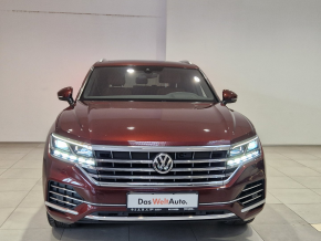 VW Touareg TDI 4MOTION thumbnail