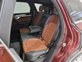 VW Touareg TDI 4MOTION thumbnail