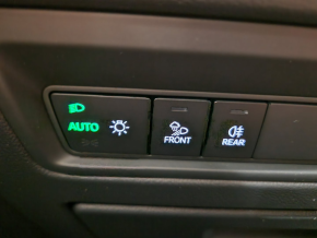 VW Touareg TDI 4MOTION thumbnail