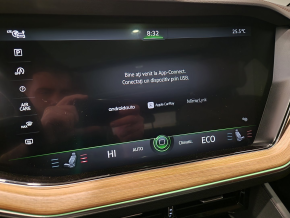 VW Touareg TDI 4MOTION thumbnail