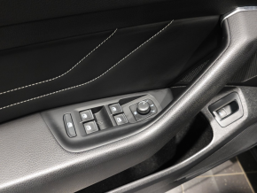 VW Passat Highline 2.0 TDI DSG thumbnail