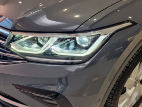 VW Noul Tiguan Elegance 2,0 TSI DSG 4Mot thumbnail