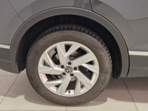 VW Noul Tiguan Elegance 2,0 TSI DSG 4Mot thumbnail