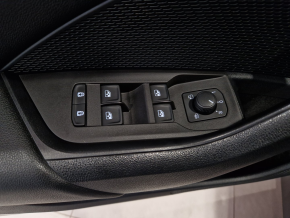 Škoda OCTAVIA Combi Premium TDI DSG thumbnail