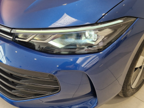 VW Noul Passat Base 1.5 eTSI thumbnail