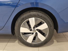 VW Noul Passat Base 1.5 eTSI thumbnail