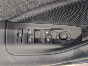 VW Noul Passat Base 1.5 eTSI thumbnail