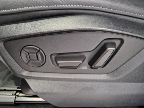 Audi Q8 50 TDI quattro thumbnail