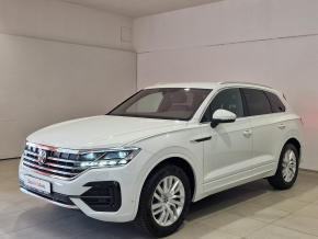 VW Touareg R-Line TDI 4MOTION thumbnail