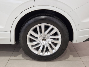 VW Touareg R-Line TDI 4MOTION thumbnail