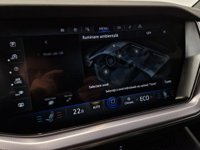 VW Touareg R-Line TDI 4MOTION thumbnail
