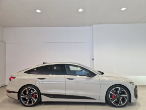 Audi A6 Sportback quattro e-tron thumbnail