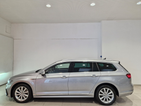 VW Noul Passat Var.biT. HL 2.0 TDI DSG 4Mot thumbnail
