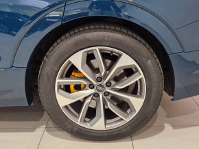 Audi e-tron advanced 55 quattro thumbnail